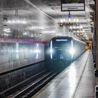 В метро :: Константин Бобинский