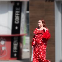 Девушка в горошек :: Александр Тарноградский