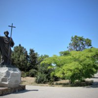 Памятник Андрею Первозванному в Херсонесе :: Andrey Lomakin Памятник Андрею Первозванному в Херсонесе :: Andrey Lomakin