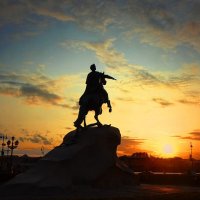 Медный всадник в закате. :: Игорь Корф