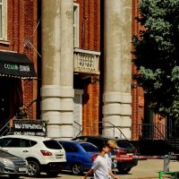 По улице Зиповской... :: Николай Саржанов По улице Зиповской... :: Николай Саржанов