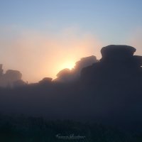 Восход над скалами Колыванского озера 3 :: Вениамин Скородумов Восход над скалами Колыванского озера 3 :: Вениамин Скородумов