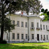 А вот и сам дворец Голицыных ! :: Анатолий Колосов