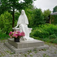 Памятник святой Елисавете Фёдоровне :: Andrey Lomakin Памятник святой Елисавете Фёдоровне :: Andrey Lomakin