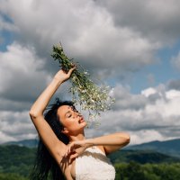 В ромашках :: Елена