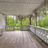 Терраса с резными балясинами. Ясная поляна. :: ИРЭН@ . Терраса с резными балясинами. Ясная поляна. :: ИРЭН@ .