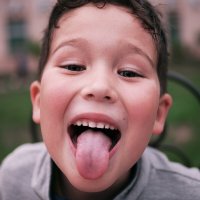 Вот тебе язык! :D :: Alexey_Ph5624 