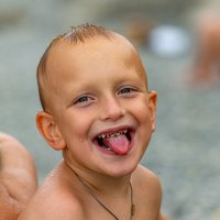 снял мальчика Кирилла на пляже в Хосте :: Вадим Федотов 