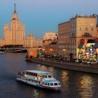 Сегодня мы празднуем День Москвы-реки – главной водной артерии столицы! :: Татьяна Помогалова