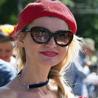 такие разные девушки-и :: Олег Лукьянов такие разные девушки-и :: Олег Лукьянов