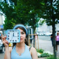 «Не сверяй своё время по чужим часам» Лейла Башилова яркая модель :: Лейла Башилова