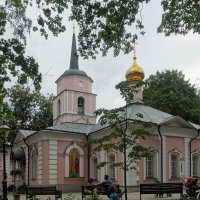 Храм Покрова Пресвятой Богородицы. В Покровском-Стрешневе :: Лидия Бусурина Храм Покрова Пресвятой Богородицы. В Покровском-Стрешневе :: Лидия Бусурина