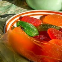 Ну кто не убрал со стола мармелад? :: Игорь Викторов