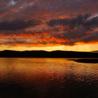 Закат над заводью :: Юрий. Шмаков