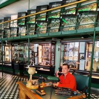 В   МУЗЕЕ   ПРИ   ЗАВОДЕ   Unicum Zwack :: Анатолий Малобродский