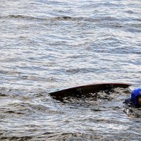 Эх , лебёдушка , не повезло с лебёдкой,,) :: Анатолий Колосов Эх , лебёдушка , не повезло с лебёдкой,,) :: Анатолий Колосов