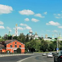 Въезжаем в Сергиев Посад. :: Татьяна Помогалова