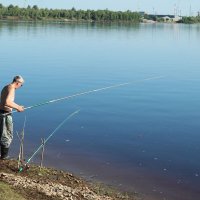 Июль...Жаркое утро рыбака! :: Владимир 