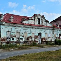 Алатырь. Купеческая лавка (здание магазинов "Продукты" и "Хлеб"). :: Пётр Чернега