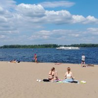 Летний день на Волге :: Надежда 