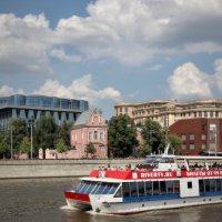 По Москва-реке :: Andrey Lomakin По Москва-реке :: Andrey Lomakin