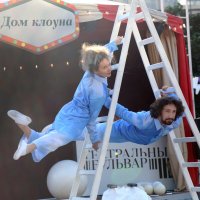 Антикварный Цирк. Театральный бульвар на Цветном 3 августа :: Михаил Бибичков