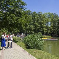 Очередь на лодочной станции :: Валентин Семчишин