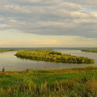 Освещённый остров Елабужский :: Сергей Беляев