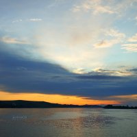 Над Камой рассвет :: Сергей Беляев