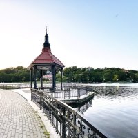 Беседка на Тихом озере :: Любовь Гайшина Беседка на Тихом озере :: Любовь Гайшина