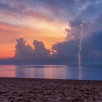 Гроза после заката :: Владимир Колесников