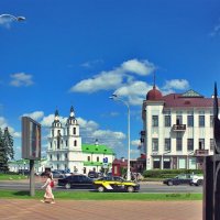 Вид на Свято-Духов собор и бывший Гостиный двор :: Глeб ПЛATOB