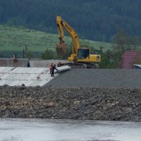 Строительство дамбы :: Екатерина Панова