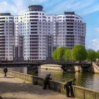 Городские рыбаки :: Сергей Карачин