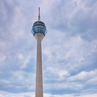 *** :: Witalij Löwin