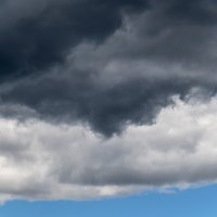 Накрывает :: Валерий Иванович