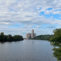 на Москве-реке :: Дмитрий И_