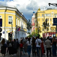 Люди на переходе. :: Наталья Вязигина