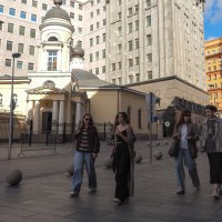 Городская Зарисовка :: юрий поляков