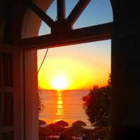 Закат за окном :: Анатолий Малобродский