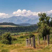 Предгорный пейзаж :: Константин Бобинский