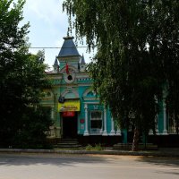 Алатырь. Дом по ул. Ленина 42. :: Пётр Чернега Алатырь. Дом по ул. Ленина 42. :: Пётр Чернега