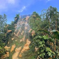 Рукотворный водопад :: Елена Рукотворный водопад :: Елена