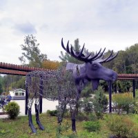 Скульптура лося  в парке «Лосиный остров». :: Ольга Довженко