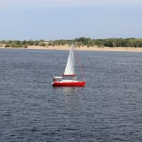 Караблик на волге. :: Владимир Моисеев