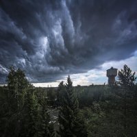 Тучи ходят хмуро :: Игорь Козырин