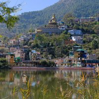 г. Ресалвер с буддистским храмом :: Георгий А г. Ресалвер с буддистским храмом :: Георгий А