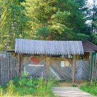 Ворота в этно-парк Деревня Тыгыдым :: Сергей Беляев