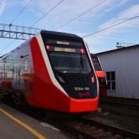 Поезд "Финист" вокзал Екатеринбурга :: Иван Ермен