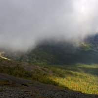 В горах дожди :: Евгений Тарасов 
